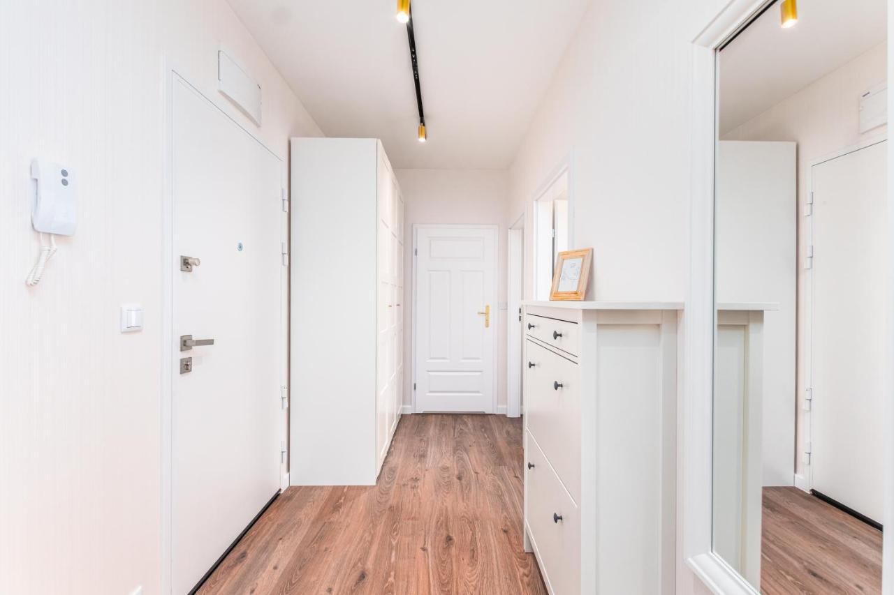 Aleja Sikorskiego 18 By Homeprime Warsaw Exterior photo